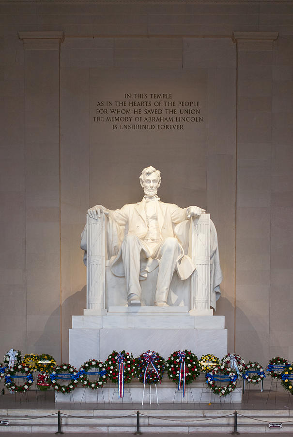 Abraham Lincoln Photograph - Lincoln Memorial I by Clarence Holmes