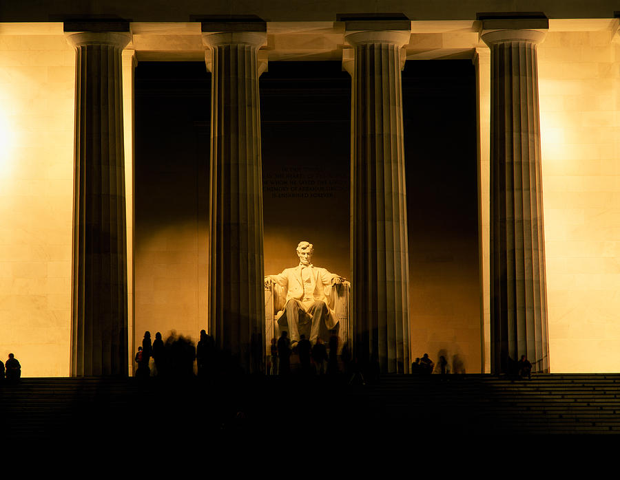 Abraham Lincoln Photograph - Lincoln Memorial Illuminated At Night by Panoramic Images