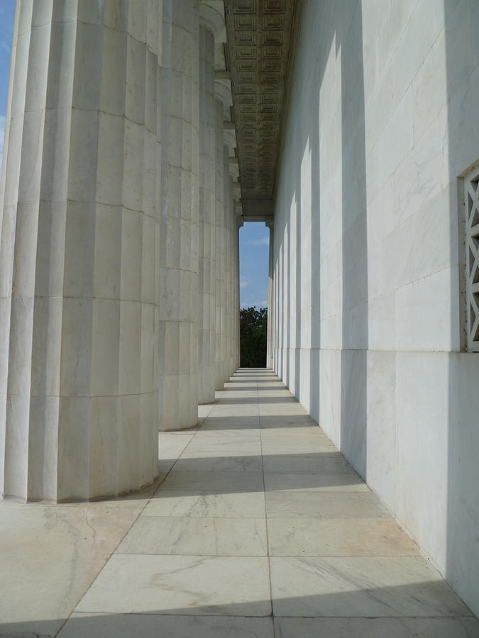 Lincoln Memorial Photograph by Tom Calderon