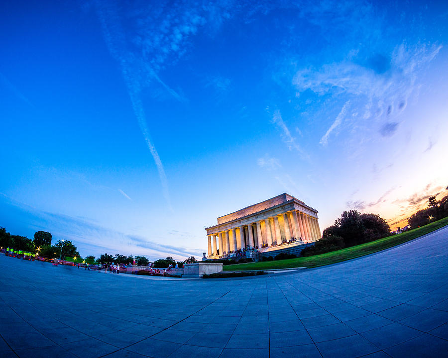 Lincoln Memorial Twilight Photograph by Chris Bordeleau