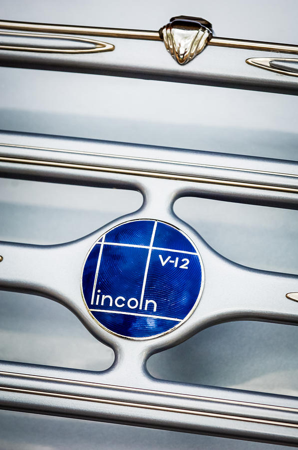 Lincoln V12 Emblem Photograph by Jill Reger
