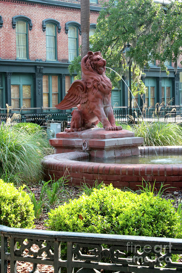 Lion Fountain in Savannah Photograph by Carol Groenen