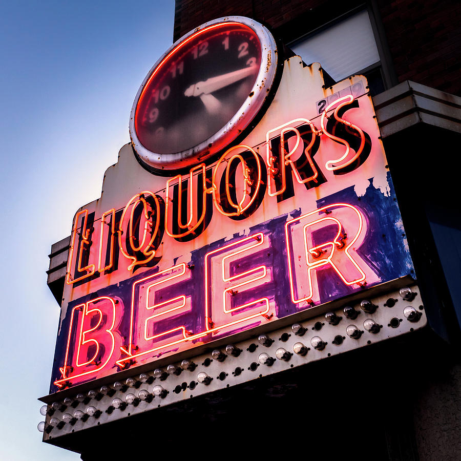 Liquors and Beer on University Ave Photograph by Jim Hughes