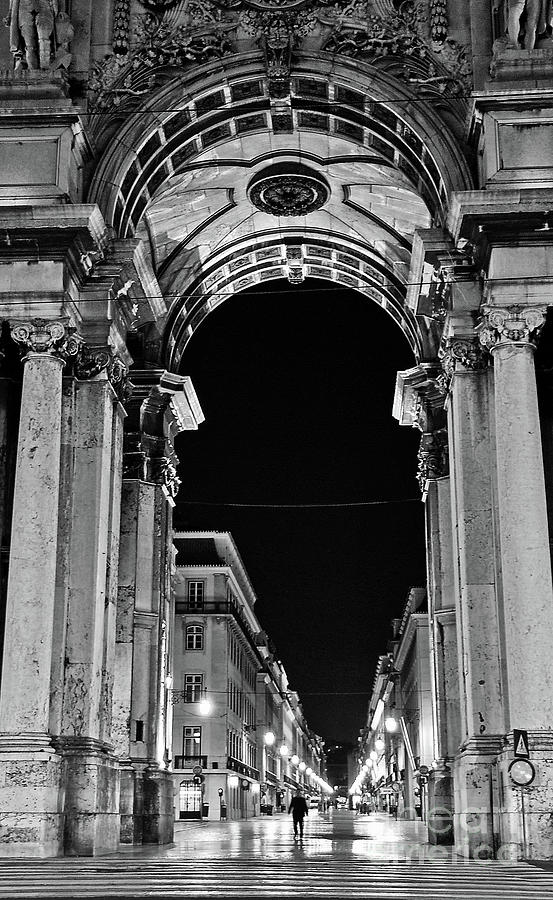 Lisbon - Portugal - Triumphal Arch - Rua Augusta Photograph by Carlos Alkmin