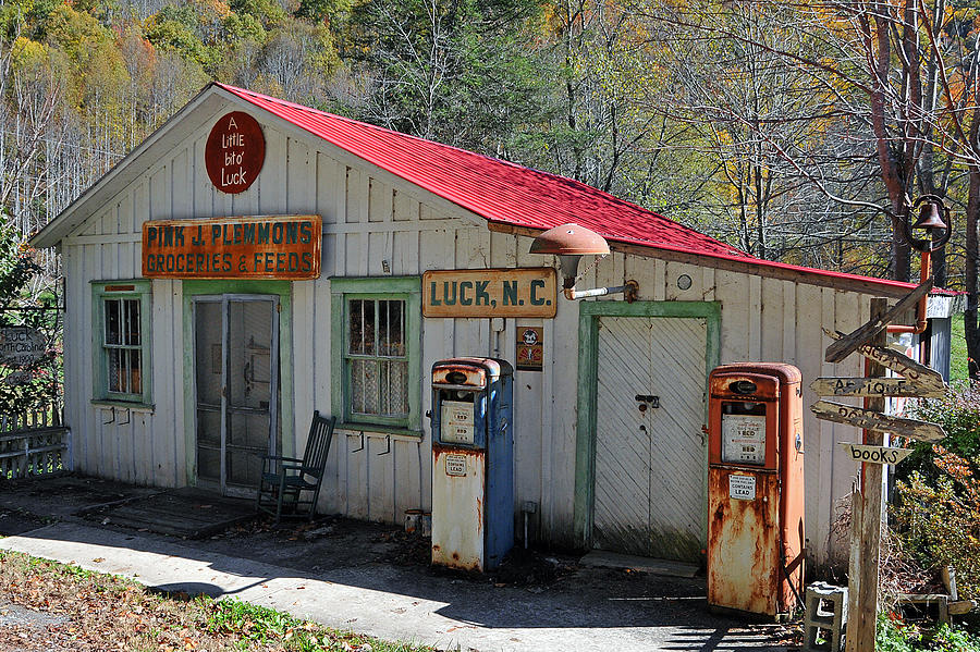 Country Store Photograph - Little Bit O Store by Alan Lenk