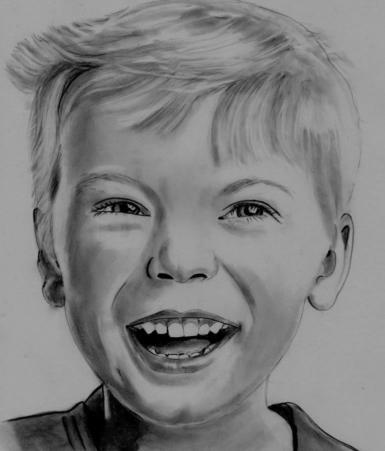 Рисовать смех. Мальчик смеется. Мальчик смеется рисунок. Смех карандашом. Портрет смеющегося мальчика.