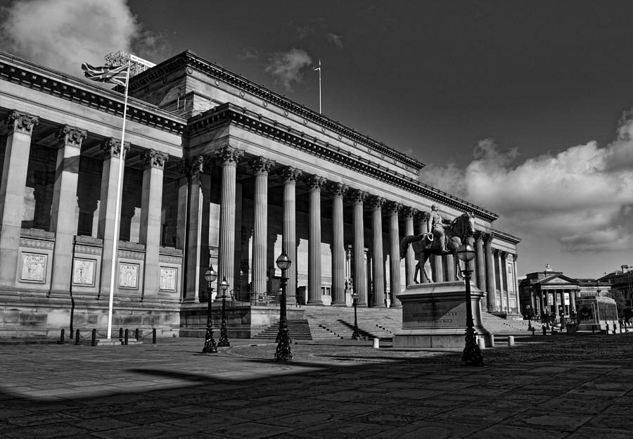 Liverpools Saint George Hall Photograph