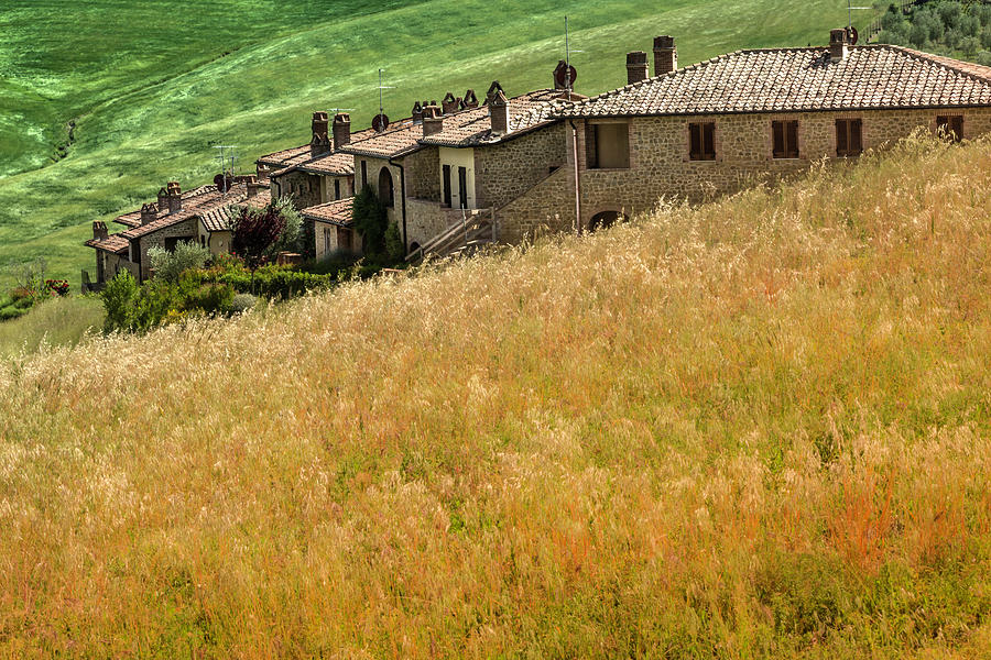 Living in Tuscany Photograph by Wolfgang Stocker