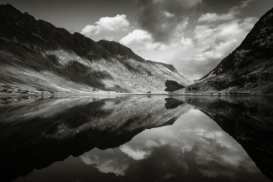 Nature Photograph - Loch Achtriochtan by Dave Bowman