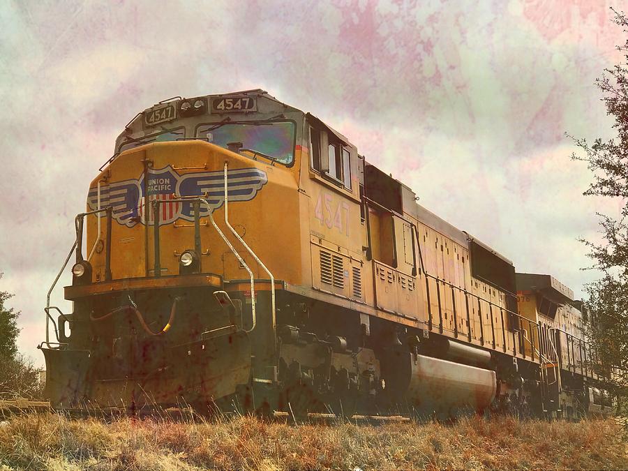 Abilene Photograph - Locomotive 4547 by Glen McGraw