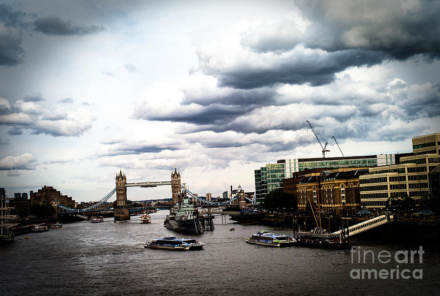 London Bridge . Pyrography by Cyril Jayant
