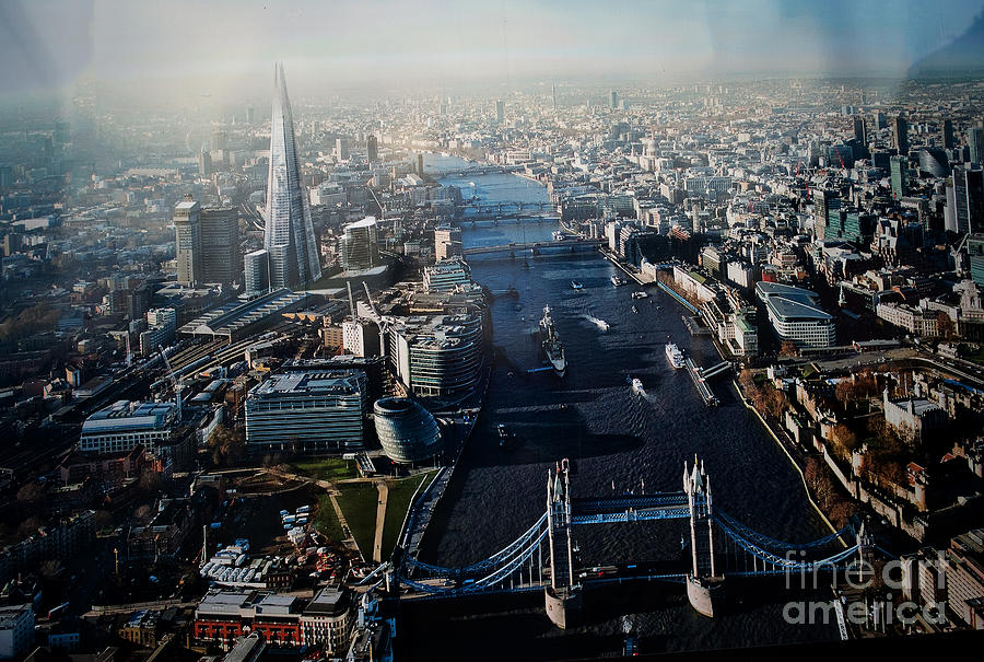 London Pyrography - London Cityscape . by Cyril Jayant