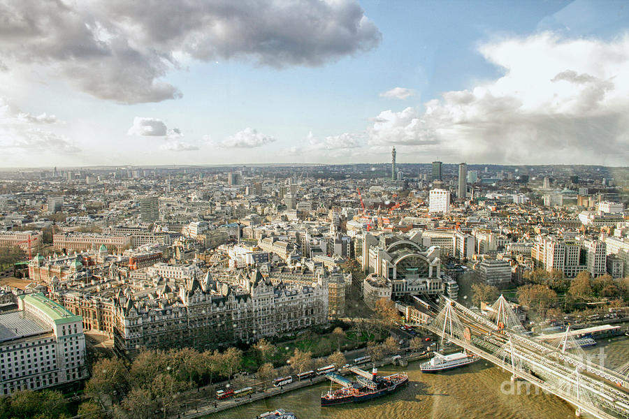 London cityscape Photograph by Patricia Hofmeester