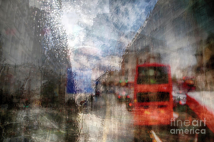 London in rain Photograph by Ariadna De Raadt