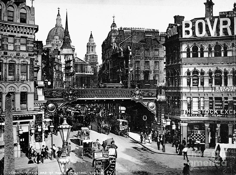 Transportation Photograph - London: Ludgate Circus by Granger