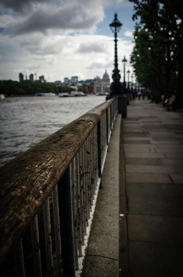 London Thames River Photograph by Miguel Winterpacht