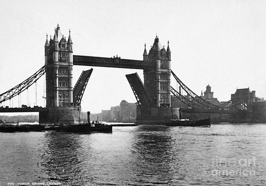 London: Tower Bridge Painting by Granger