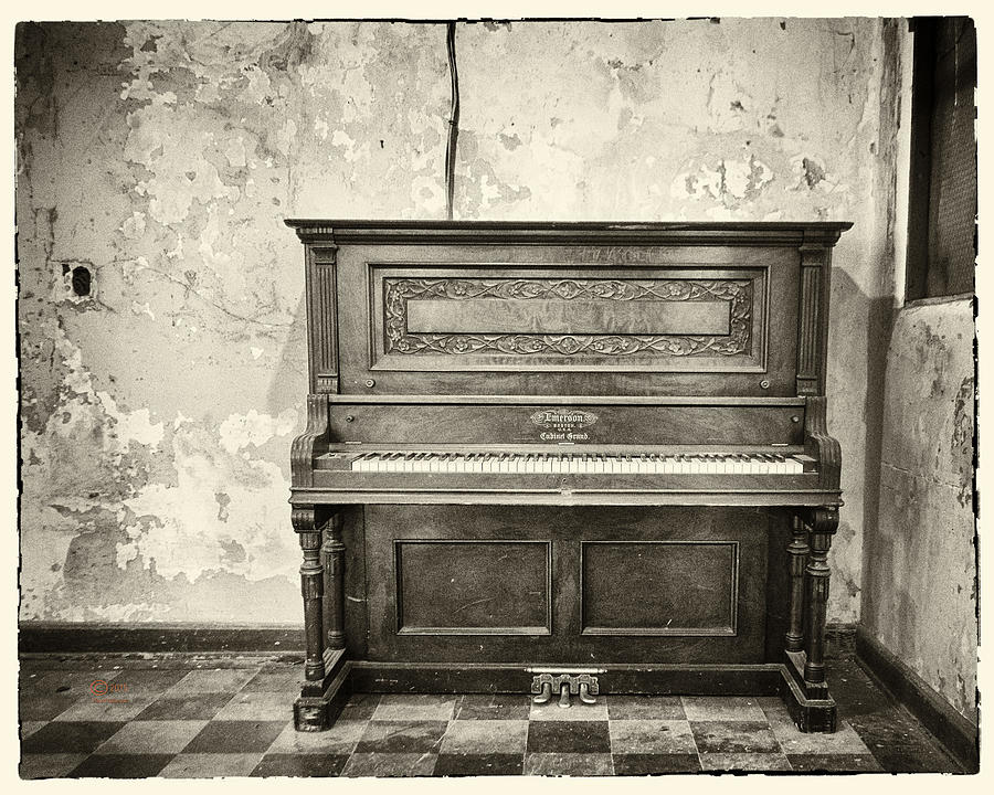 Lonely Piano Photograph by Jim Thompson