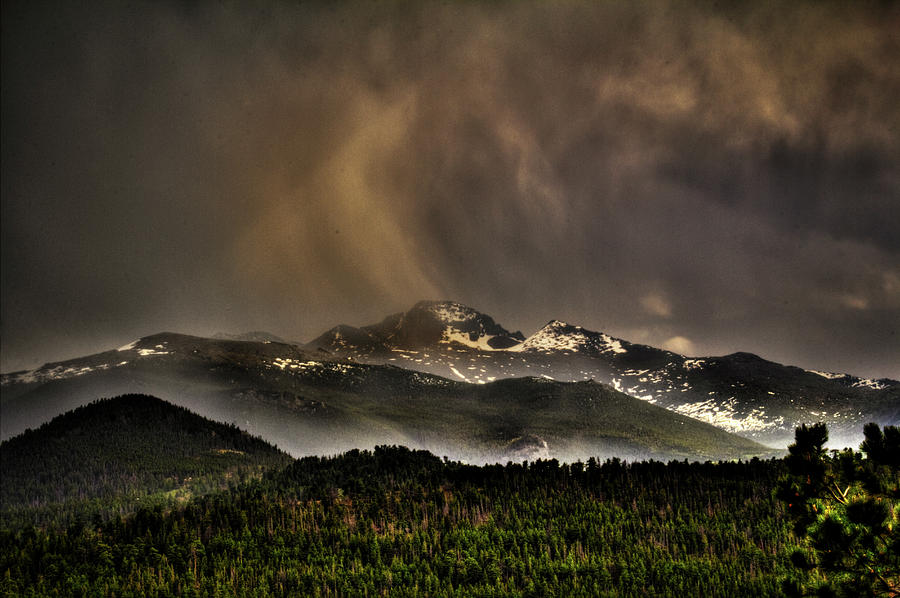 Rocky Mountain National Park Photograph - Longs Peak in Haze by Roger Passman