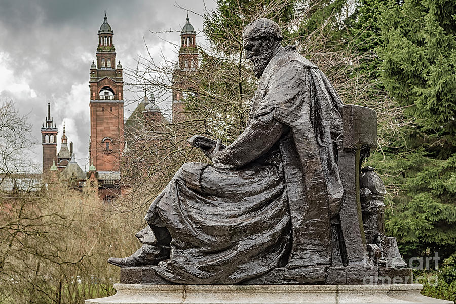Lord Kelvin Statue Photograph by Antony McAulay