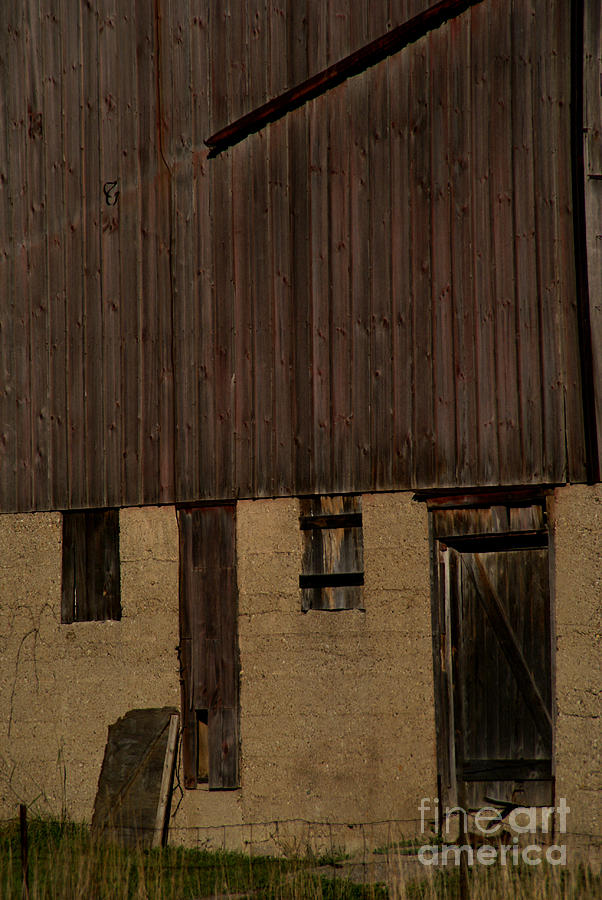 Barn Photograph - Lost Behind These Walls by Linda Shafer