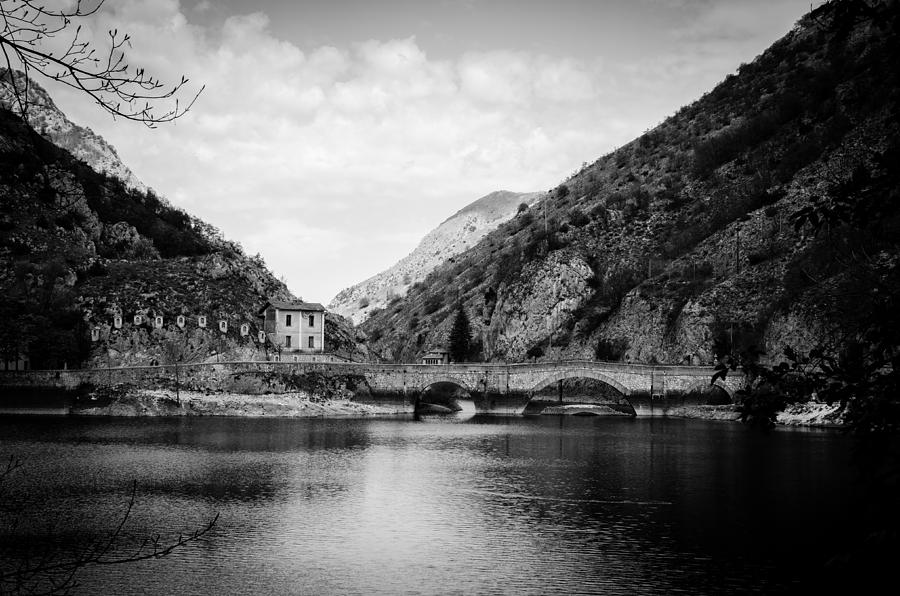 Lost not forgotten - Landscapes of Italy Photograph by AM FineArtPrints