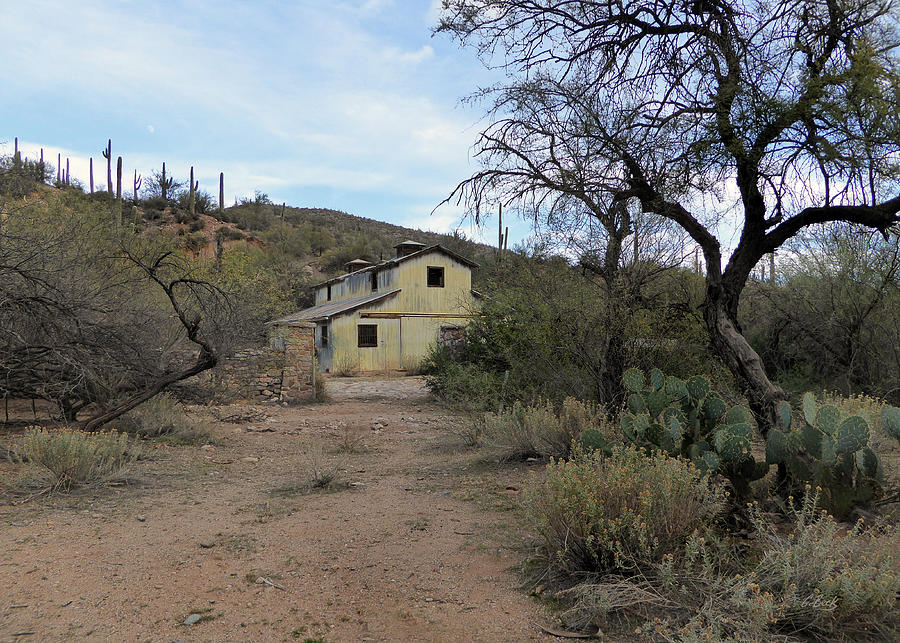 Lost Ranch Photograph by Gordon Beck