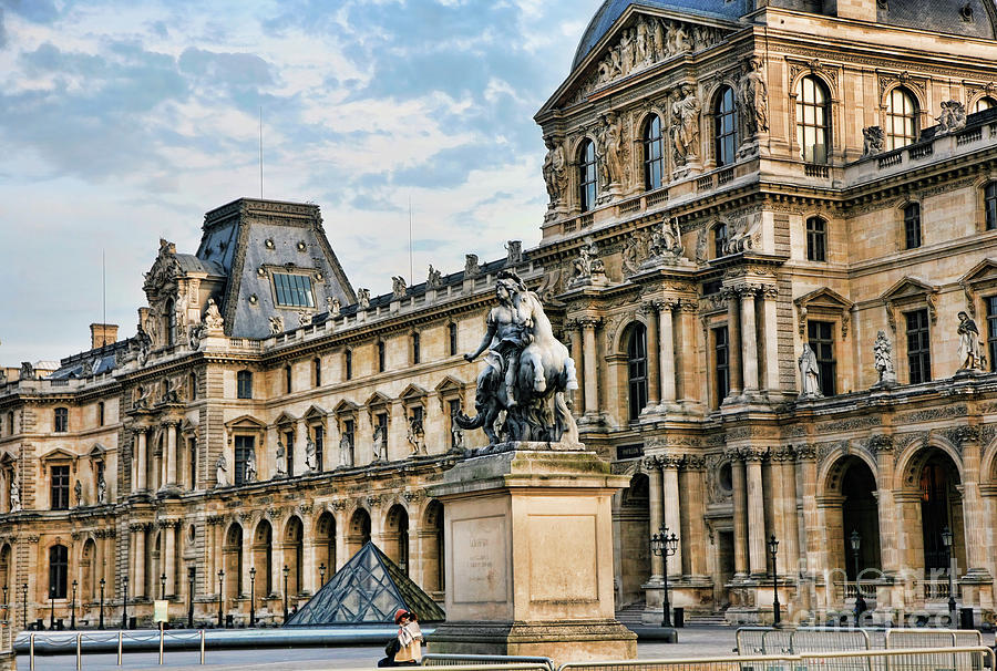 Louvre Architecture Outside  Photograph by Chuck Kuhn