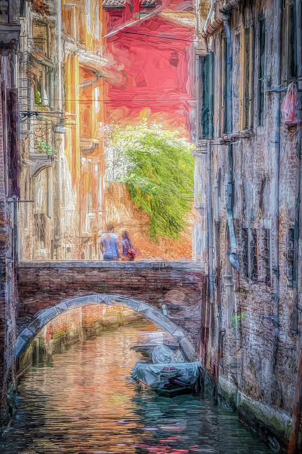 Love in Venice Photograph by Joe Myeress