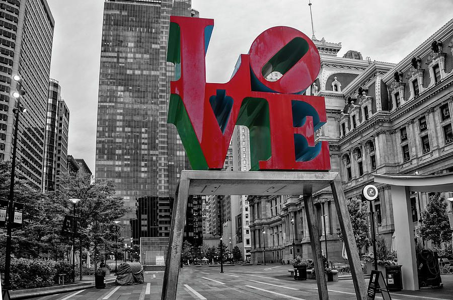 Love is All Around - Philadelphia - Selective Color Photograph by Bill Cannon