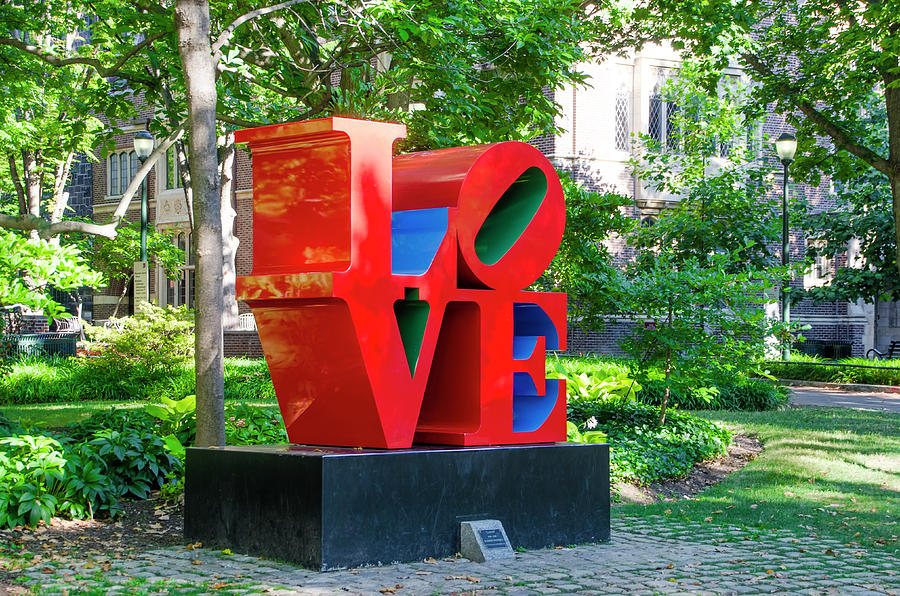 Love - University of Pennsylvania Photograph by Bill Cannon
