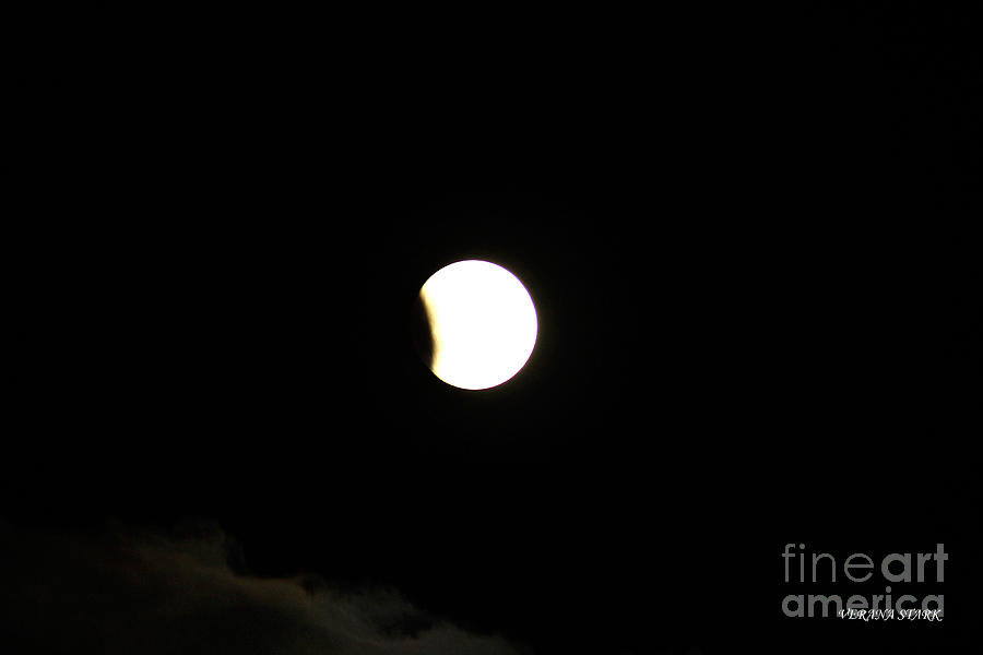 Nature Photograph - Lunar Eclipse of the Supermoon September 27th 2015 by Verana Stark