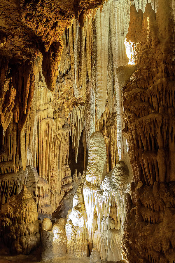 Luray Caverns 2 Photograph by Jonathan Nguyen