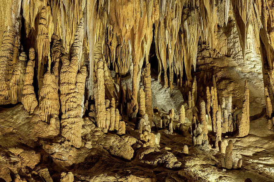 Luray Caverns 3 Photograph by Jonathan Nguyen