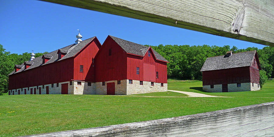 Barn Photograph - Luther College Barn by Dan Myers