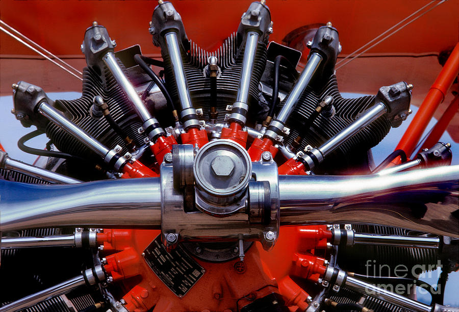 Lycoming Radial Piston Engine head-on Photograph by Wernher Krutein