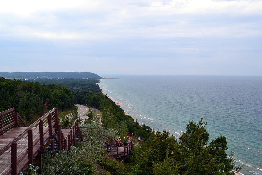 M22 Scenic Lake Michigan Overlook  Photograph by Michelle Calkins