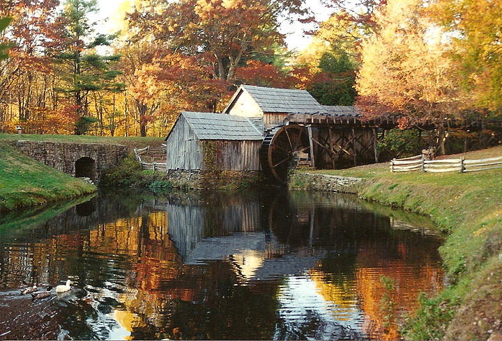 Mabry Mill in the Fall Photograph by Bill Setliff