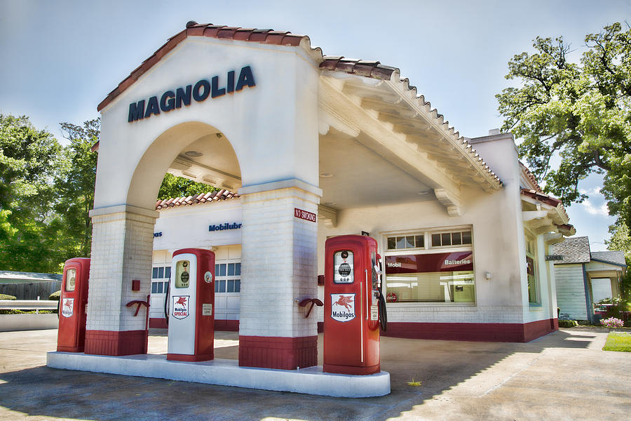 Magnolia Movie Photograph - Magnolia Gas - Little Rock by Stephen Stookey