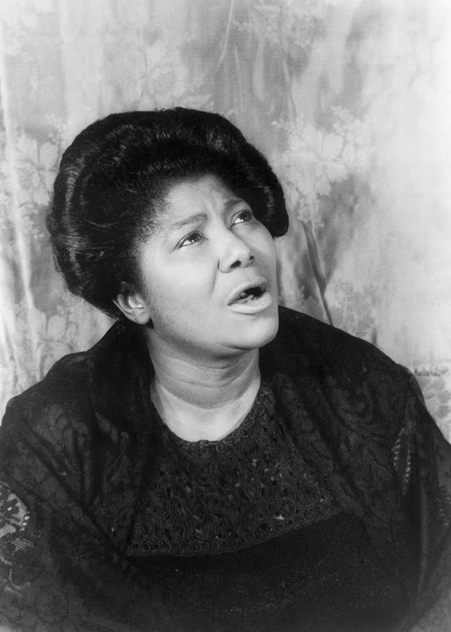 Mahalia Jackson (1911-1972) Photograph by Granger