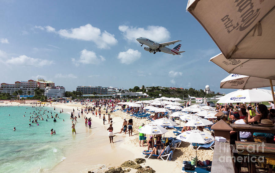 Maho Beach St Maarten With Airplane Taking Off From From Princess Juliana International Airport