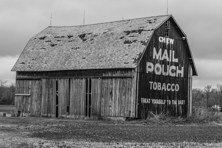 Mail Pouch Barn in Ohio  Photograph by John McGraw