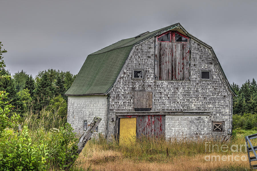 Barn Photograph - Maine Barn by Rick Mann