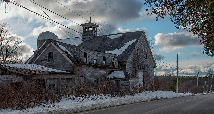 Maine Barns 1 Photograph By Tony Pushard