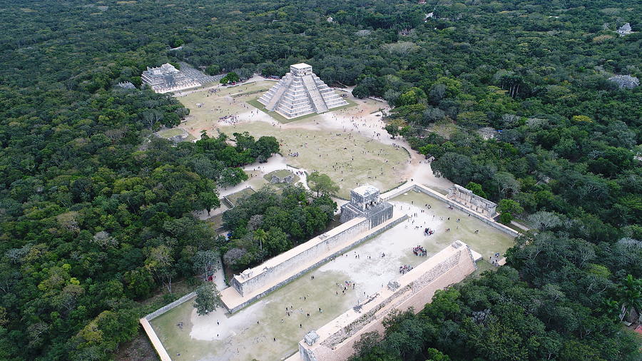 Majestic Chichen Itza Photograph by Gabriel Monterroso | Fine Art America