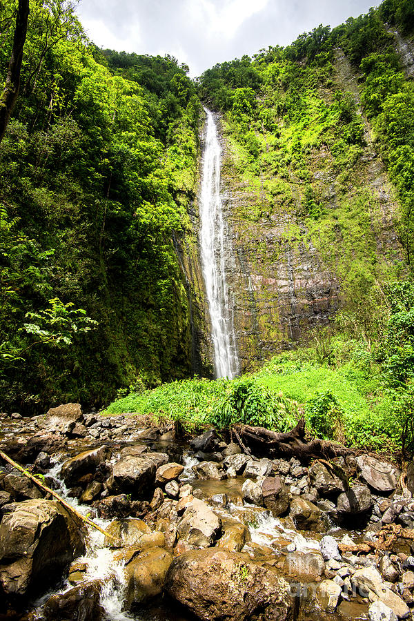 Makahiku falls 3 Photograph by Baywest Imaging