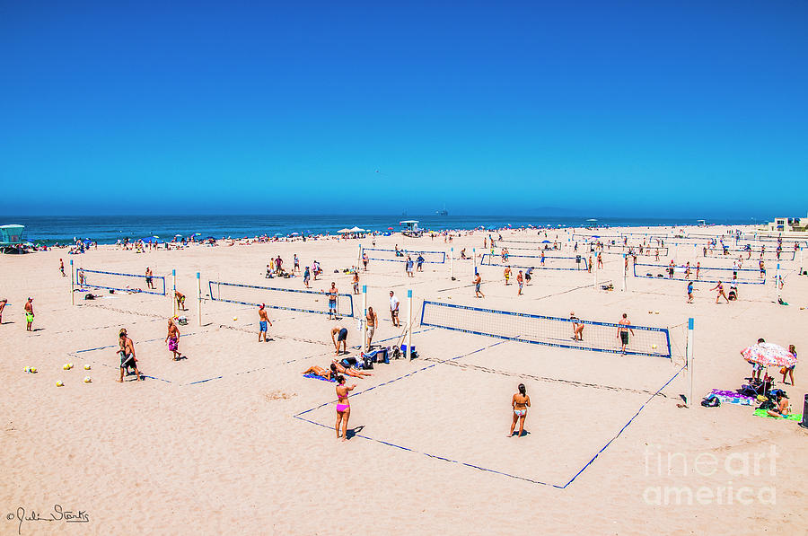 Manhattan Beach Volleyball Photograph by Julian Starks