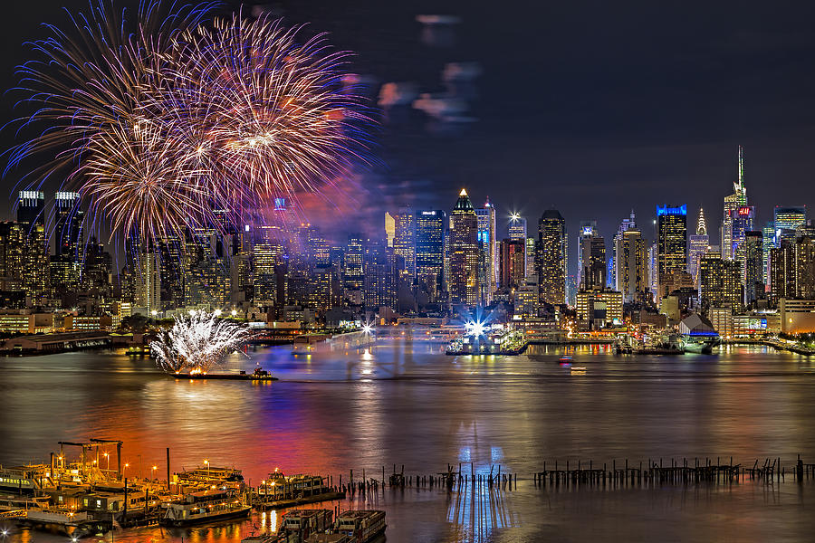 Manhattan NYC Summer Fireworks Photograph by Susan Candelario