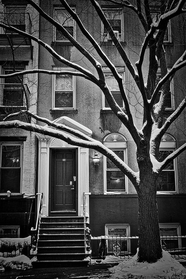 Manhattan Town House Photograph by Joan Reese