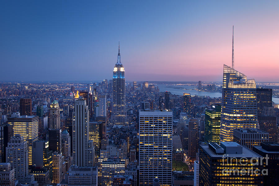 Manhattan Twilight Photograph by Brian Jannsen